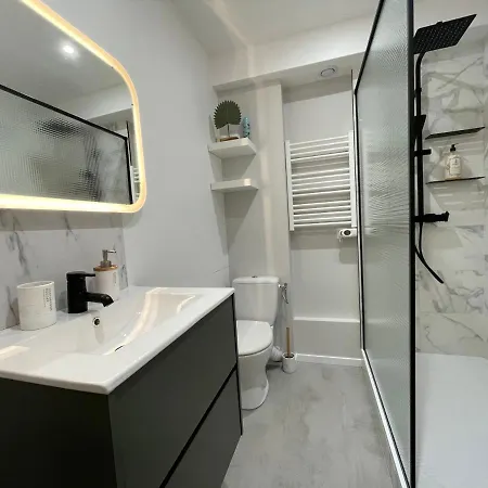 Le Petit Heros, Cosy En Hyper Centre *